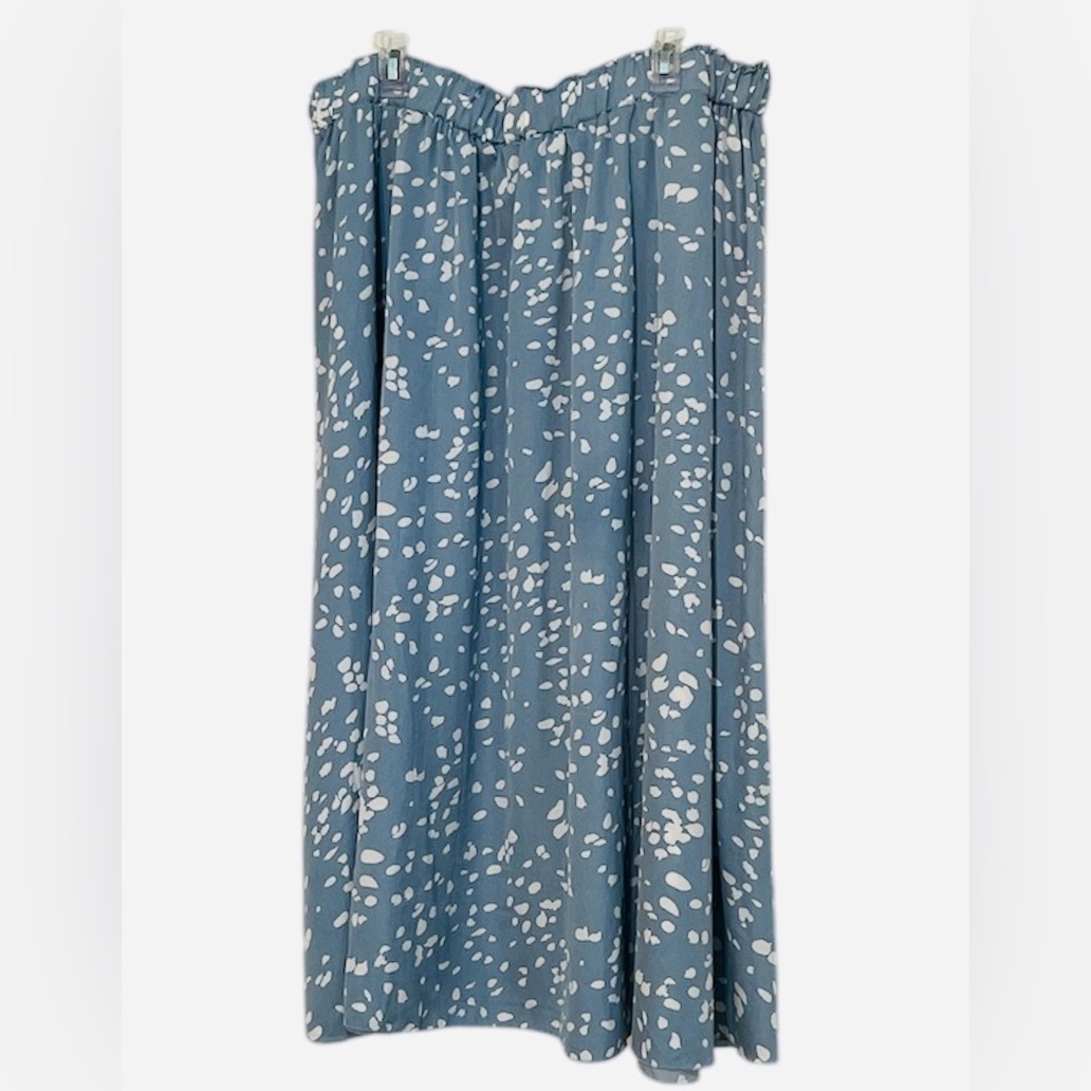 Blue and‎ White Flared Flowing Skirt for Casual Resort Party Wear